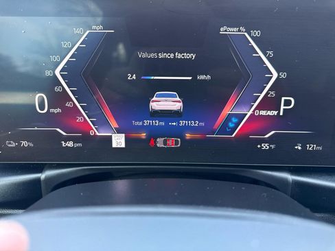 Used 2023 BMW i4 eDrive35 w/ Premium Package image 37