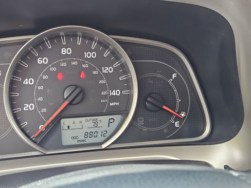 Used 2015 Toyota RAV4 LE FWD image 18