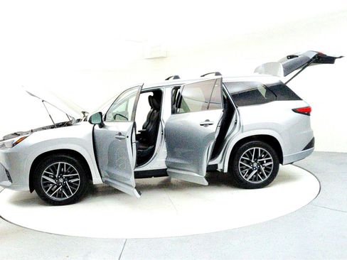 Used 2024 Lexus TX 350 AWD image 10