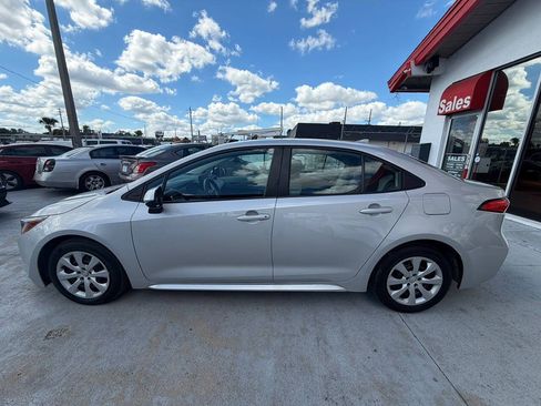 Used 2024 Toyota Corolla LE FWD image 16