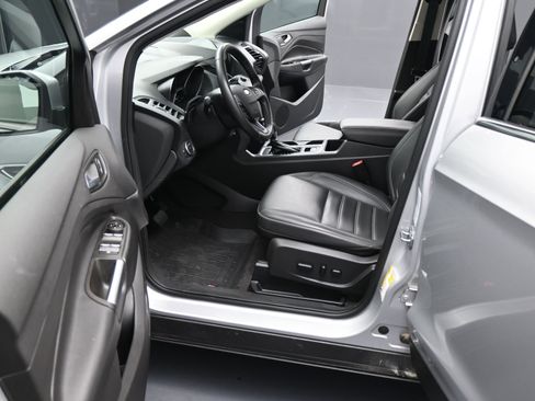 Used 2019 Ford Escape SEL image 13