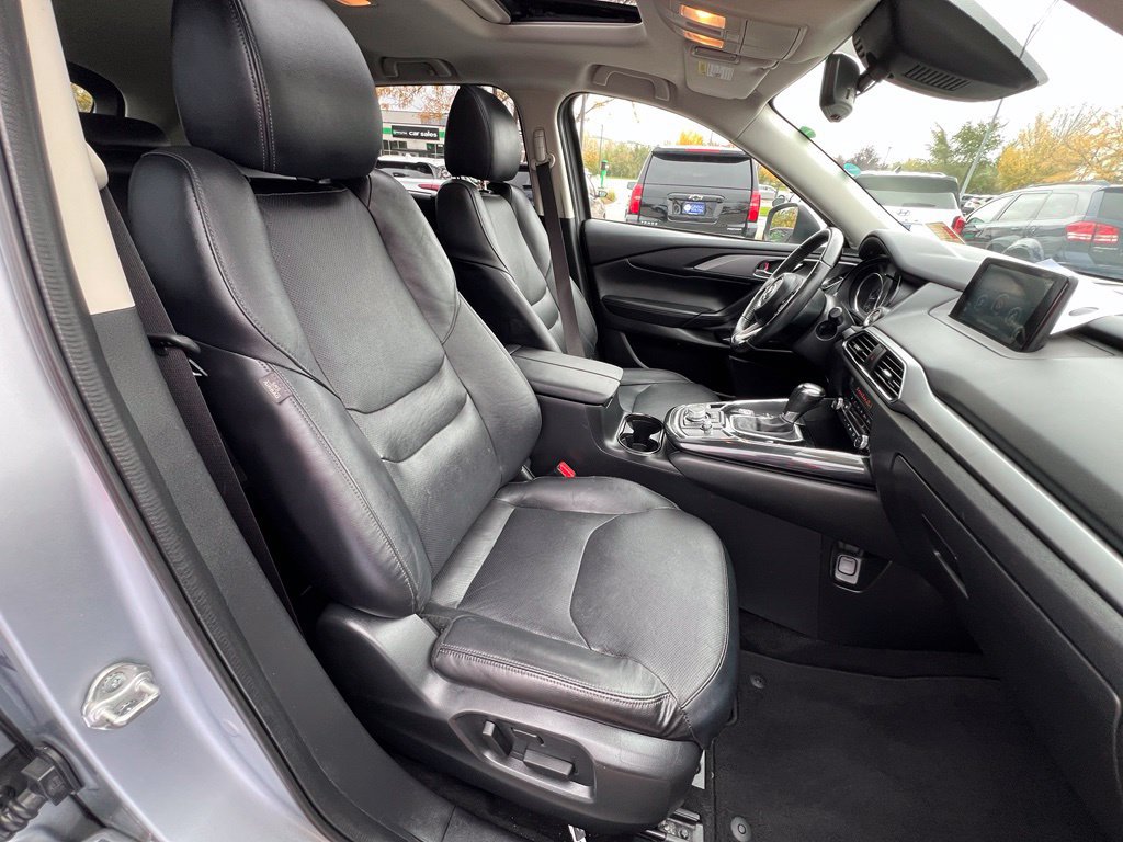 Used 2019 MAZDA CX-9 Touring w/ Touring Premium Package FWD image 31