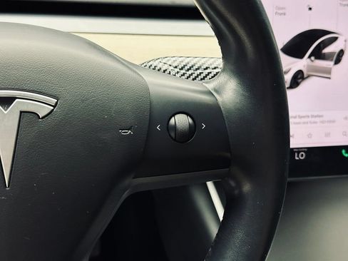 Used 2018 Tesla Model 3 Long Range RWD image 28