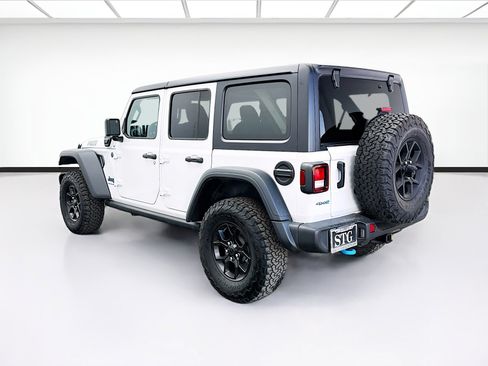 Used 2024 Jeep Wrangler Unlimited AWD/4WD image 6