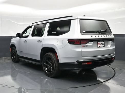 Certified 2024 Jeep Wagoneer Series II AWD/4WD image 11