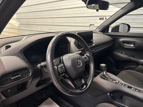 Used 2024 Honda HR-V Sport image 12