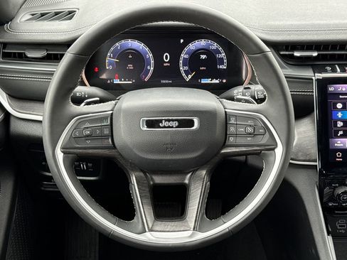 Used 2024 Jeep Grand Cherokee L Limited w/ Luxury Tech Group II image 14