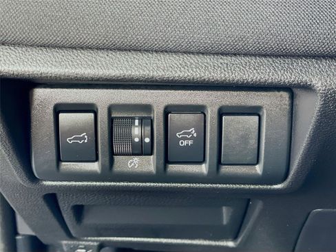Certified 2025 Subaru Outback Premium AWD/4WD image 15
