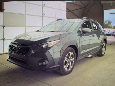 Used 2025 Subaru Crosstrek 2.0i Premium AWD/4WD image 1