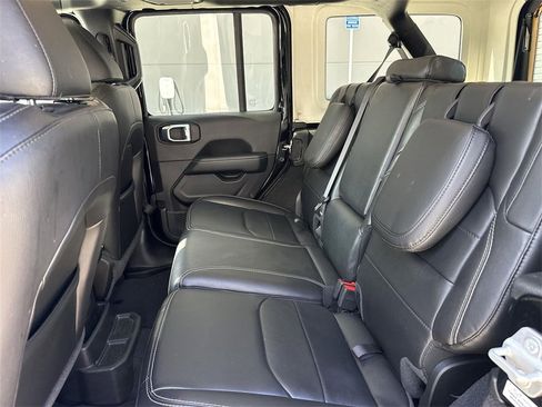 Used 2023 Jeep Wrangler Unlimited Sahara w/ Cold Weather Group image 23