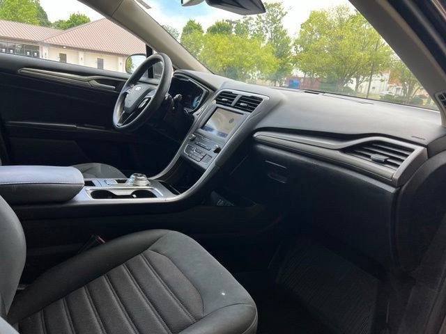 Used 2019 Ford Fusion SE AWD/4WD image 20