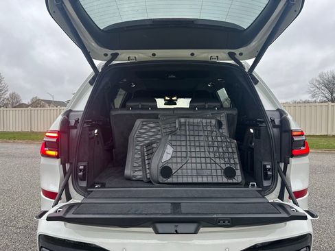 Certified 2025 BMW X7 xDrive40i w/ M Sport Package image 23