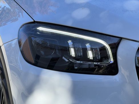 Certified 2022 Mercedes-Benz GLS 450 4MATIC image 11