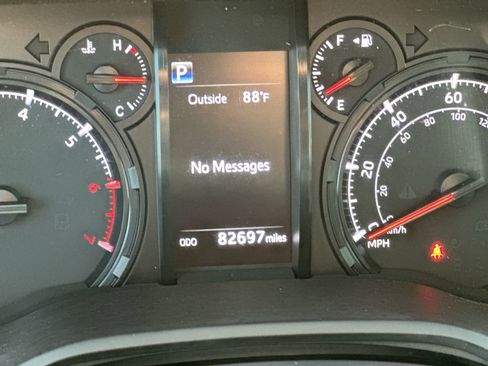 Used 2022 Toyota 4Runner SR5 Premium image 15