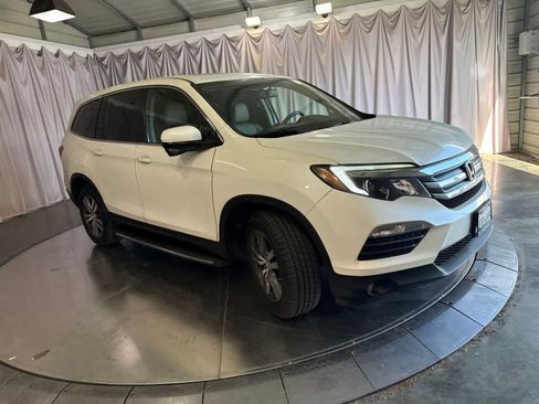 Used 2017 Honda Pilot EX-L image 2