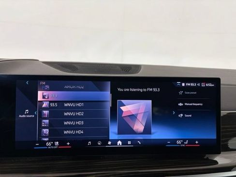 Used 2025 BMW X5 xDrive40i w/ M Sport Package AWD/4WD image 15