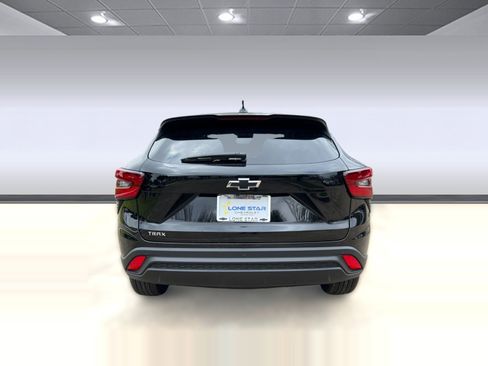 New 2026 Chevrolet Trax LS w/ LS Convenience Package image 9
