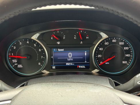 Used 2019 Chevrolet Equinox LT FWD image 17