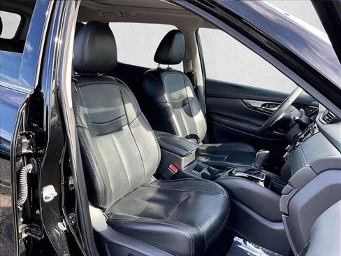 Used 2019 Nissan Rogue SL w/ Premium Package FWD image 9
