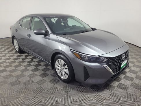 Used 2024 Nissan Sentra S FWD image 13