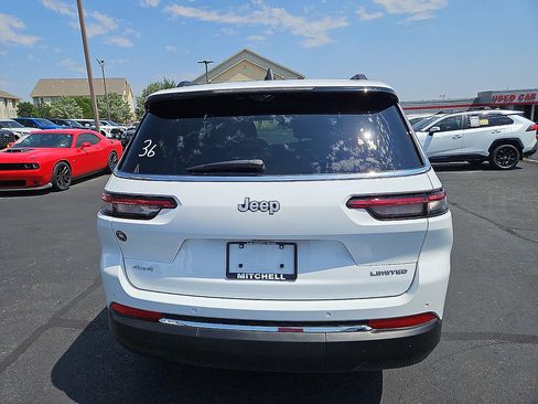 Used 2025 Jeep Grand Cherokee L Limited w/ Luxury Tech Group II AWD/4WD image 4