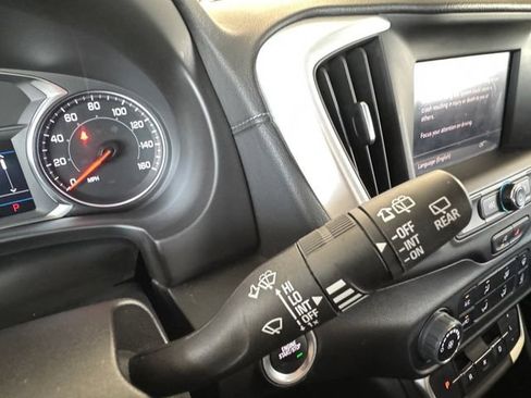 Used 2024 GMC Terrain SLE FWD image 12