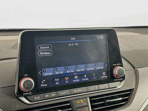 Used 2024 Nissan Altima 2.5 SR FWD image 21