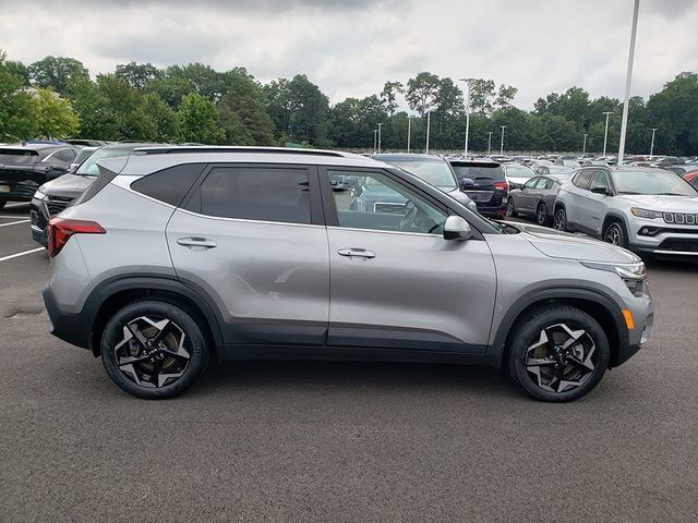 Certified 2024 Kia Seltos EX AWD/4WD image 7