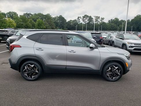 Certified 2024 Kia Seltos EX AWD/4WD image 7