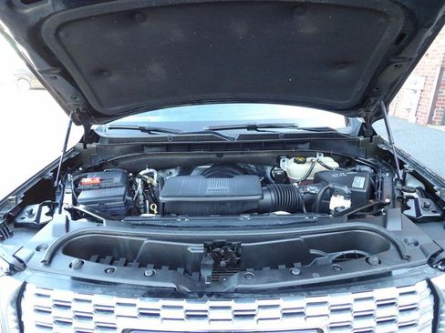 Used 2021 GMC Yukon XL Denali w/ Denali Premium Package image 35