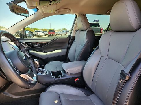 Used 2022 Subaru Outback Limited image 7