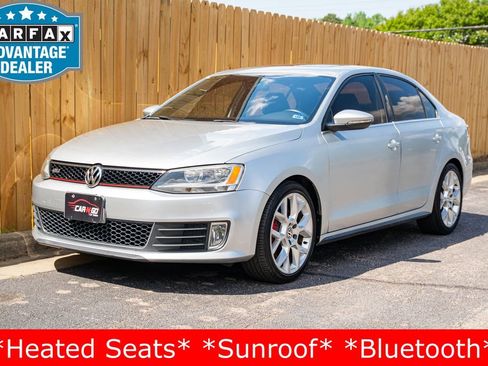 Used 2014 Volkswagen Jetta GLI FWD image 1