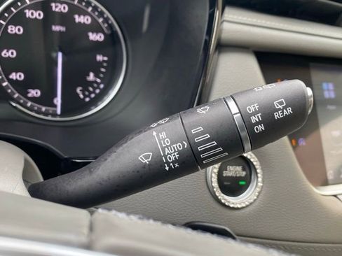 Used 2020 Cadillac XT5 Premium Luxury image 48