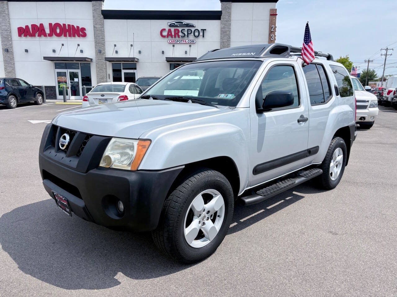 Used 2005 Nissan Xterra SE AWD/4WD image 2