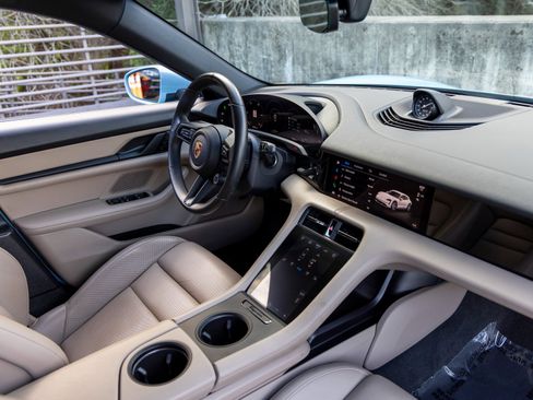 Certified 2024 Porsche Taycan 4 Cross Turismo image 50