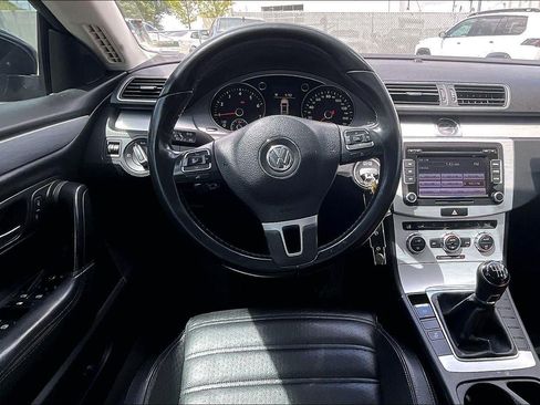 Used 2013 Volkswagen CC Sport FWD image 4