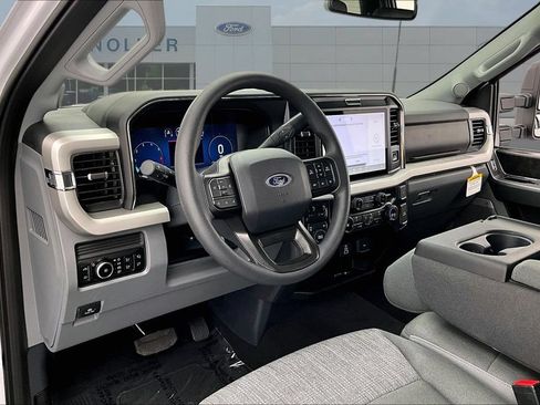 New 2026 Ford F250 XLT w/ XLT Premium Package AWD/4WD image 7