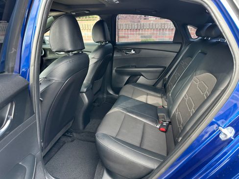 Used 2021 Kia Forte GT-Line w/ GT-Line Premium Package image 7