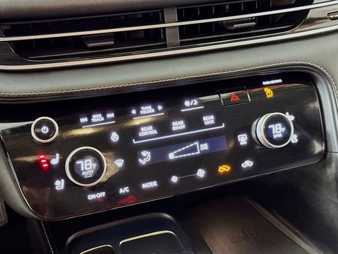 Used 2023 INFINITI QX60 Luxe w/ Cargo Package image 18