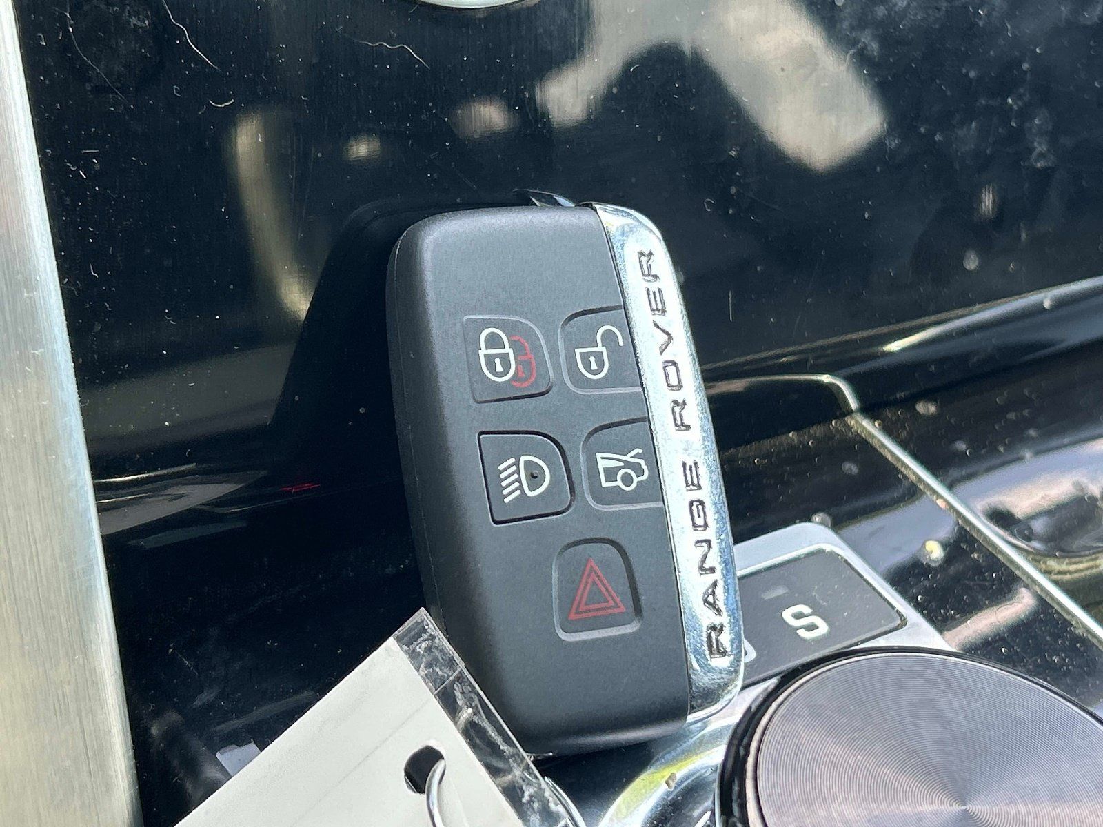 Used 2017 Land Rover Range Rover HSE AWD/4WD image 43