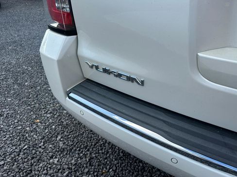 Used 2015 GMC Yukon Denali w/ Premium Package image 8