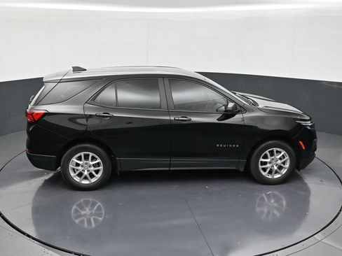 Used 2024 Chevrolet Equinox LS FWD image 16