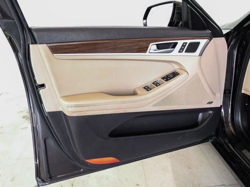 Used 2015 Hyundai Genesis 3.8 w/ Option Group 02 image 39