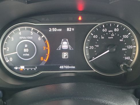 Used 2024 Nissan Versa SV FWD image 13