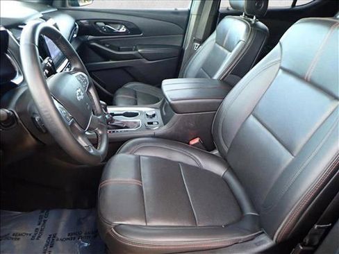 Used 2023 Chevrolet Traverse RS image 12