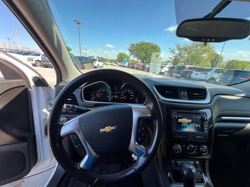 Used 2016 Chevrolet Traverse LT w/ Style and Technology Package AWD/4WD image 39