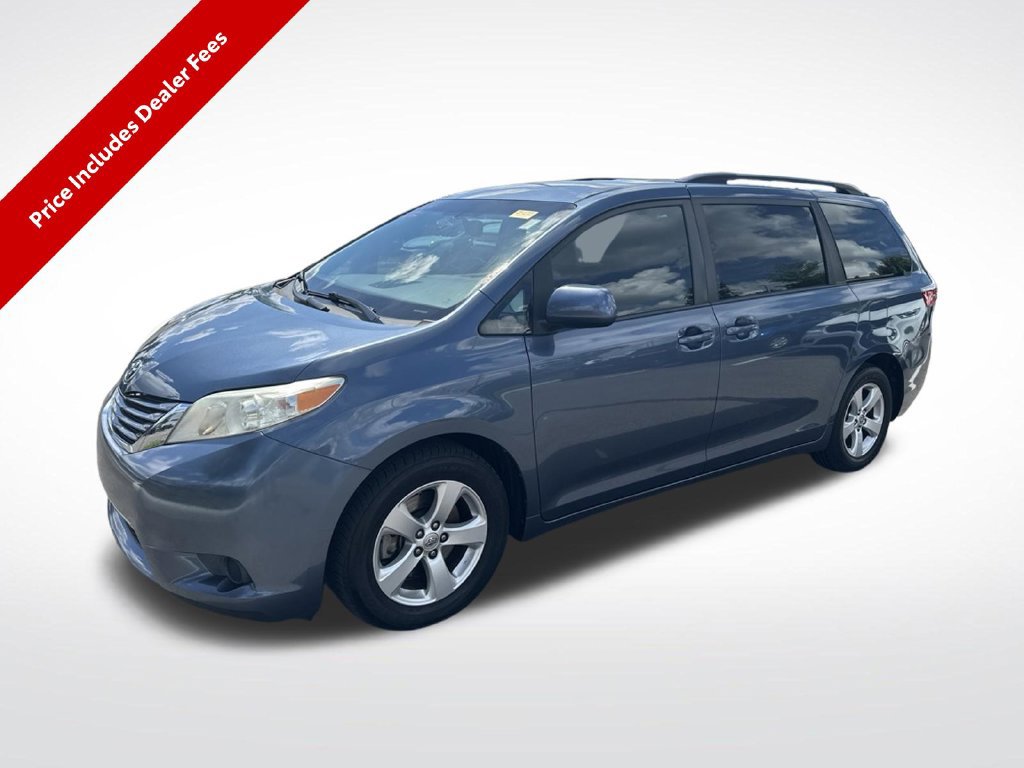 Used 2017 Toyota Sienna LE FWD image 1