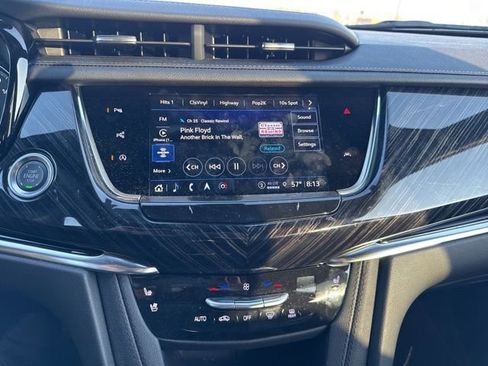 Used 2025 Cadillac XT6 Premium Luxury w/ Technology Package image 12