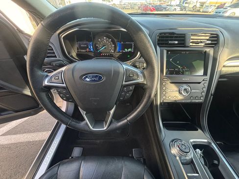 Used 2017 Ford Fusion Energi Titanium image 18