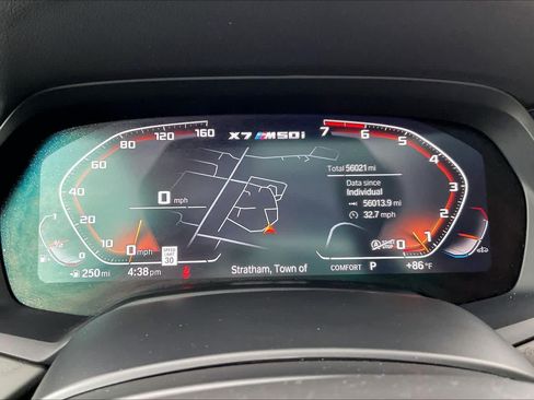 Used 2022 BMW X7 M50i w/ Cold Weather Package AWD/4WD image 25